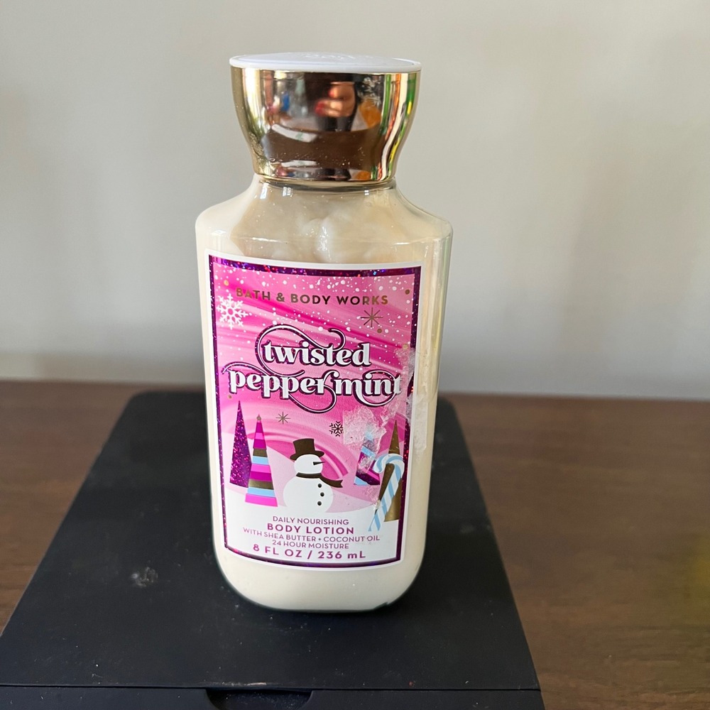 Bath & Body Works Twisted Peppermint Daily Nourishing Body Lotion 8oz Winter